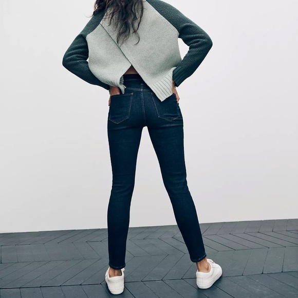 MADEWELL 9" Mid-Rise Skinny Jeans in Orland Wash: TENCEL Denim Edition - Picture 4 of 12